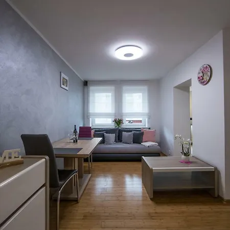 Апартаменты Krakowska Street